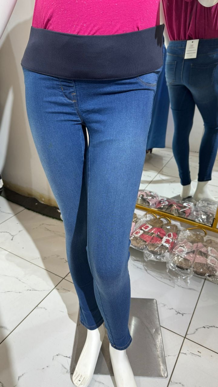 Maternity Underbump Skinny Jeans