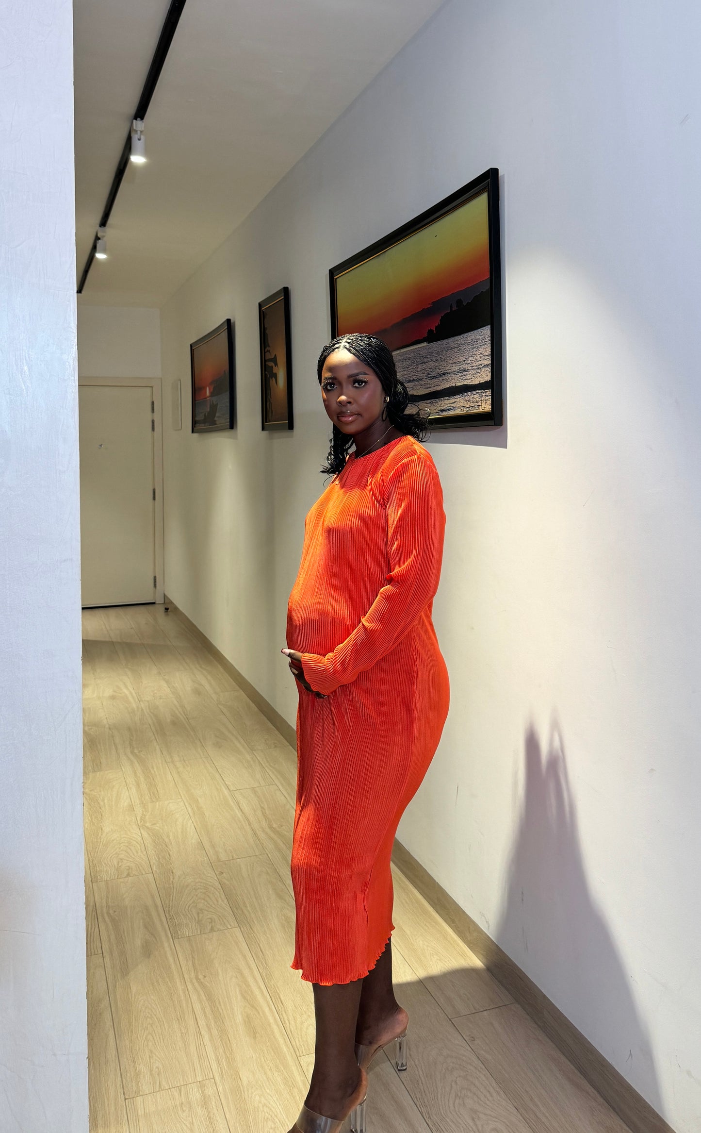 Orange Stretchy Micro Pleated Maternity Midi Dress For Pregnant Women