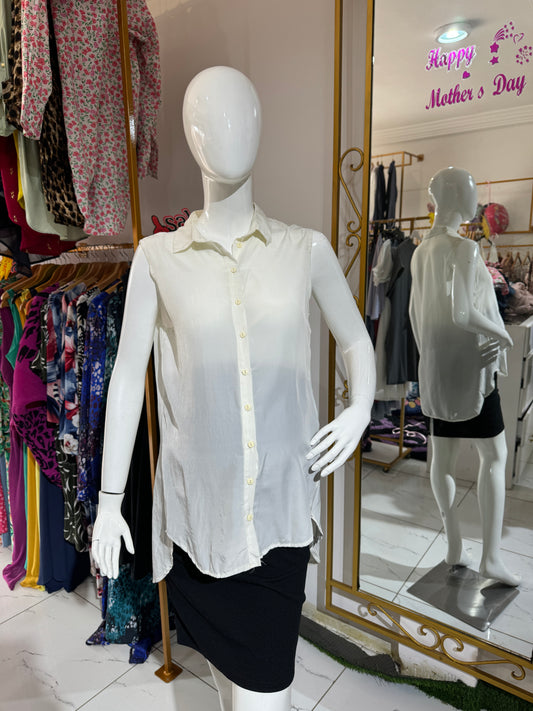White Collared Sleeveless Top